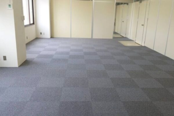 金沢市　事務所　OAフロア貼り替え